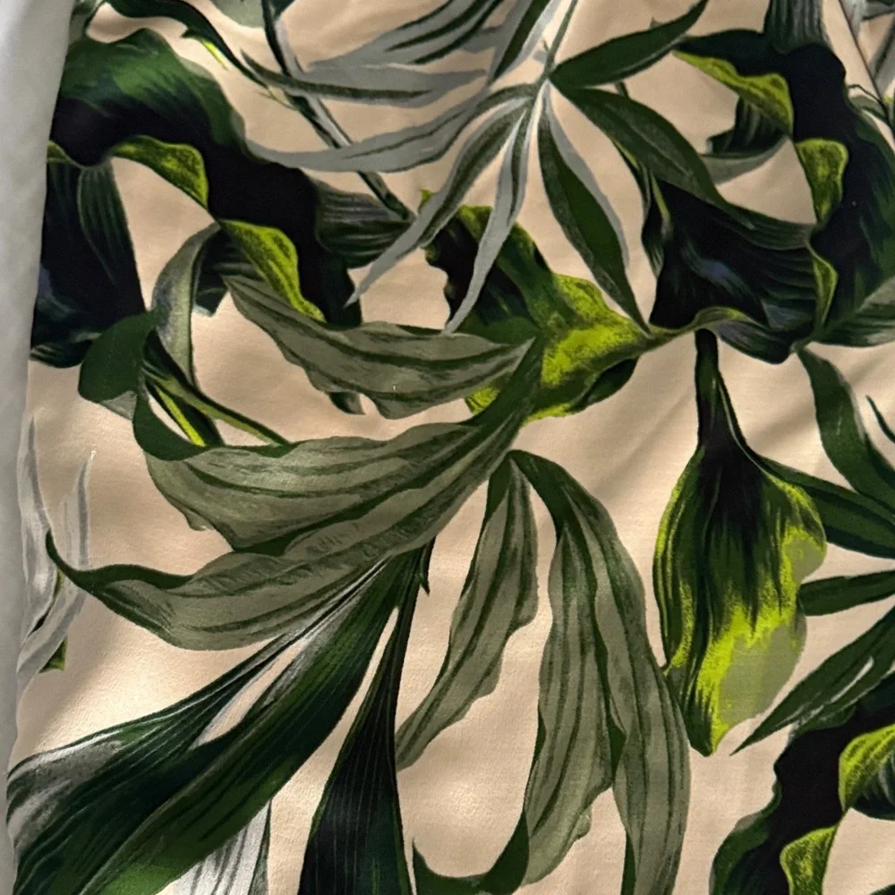 Victoria's Secret Tropical Leaf Pajama Pants - Picture 5 of 5